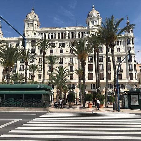 Apartamento Casaturis En El Corazon De Alicante A118 Bagian luar foto