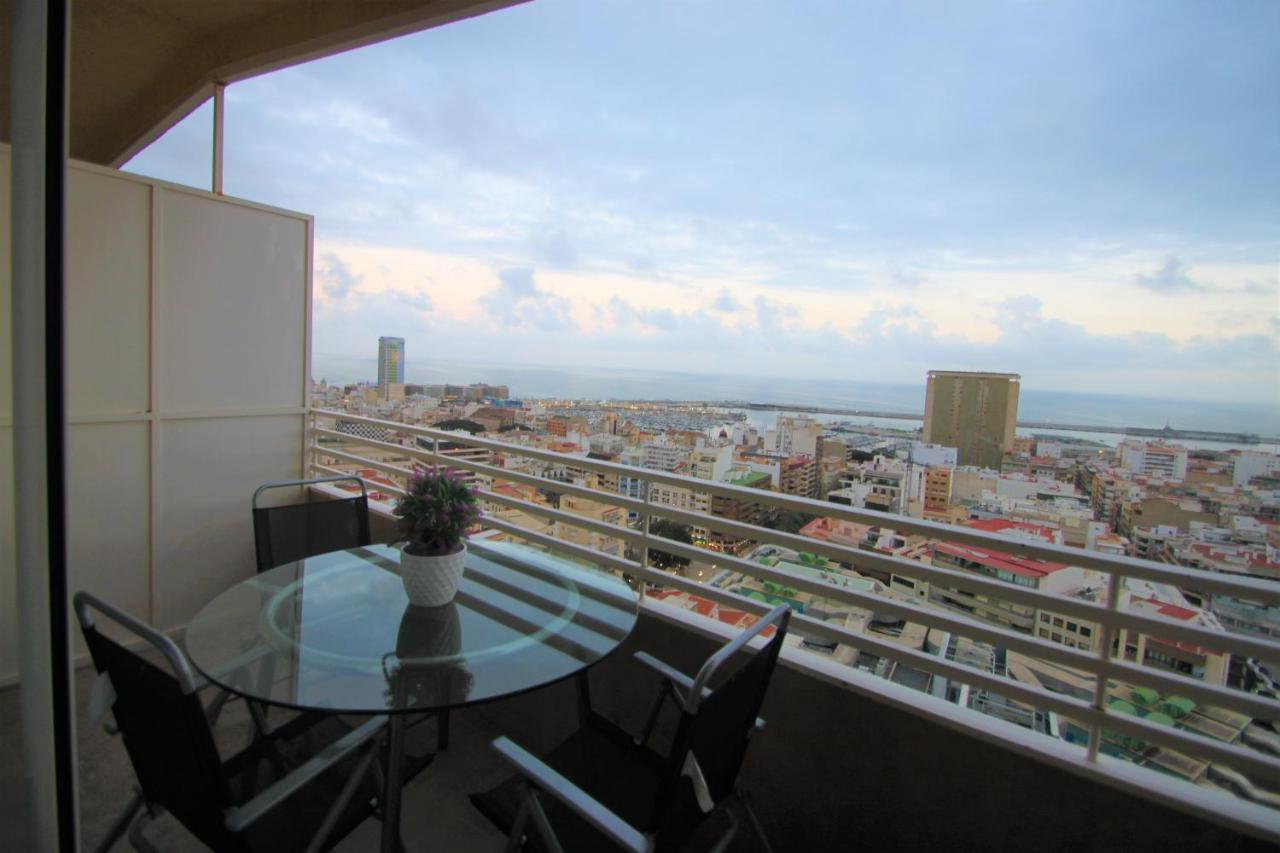 Apartamento Casaturis En El Corazon De Alicante A118 Bagian luar foto